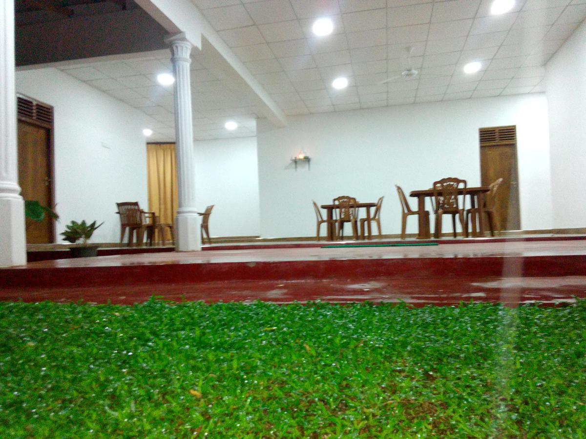 Siyapath Holiday Resort Полоннарува Экстерьер фото